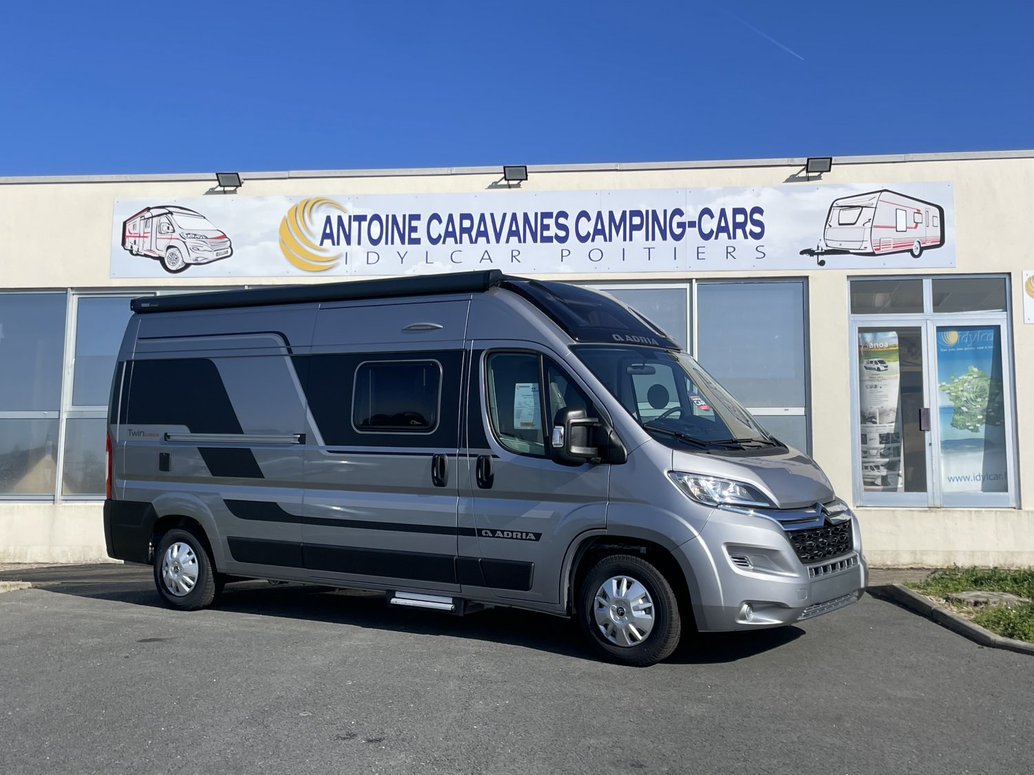 Champion Caravanes et Camping Car - Adria TWIN SUPREME 600 SPB à 71 190 €