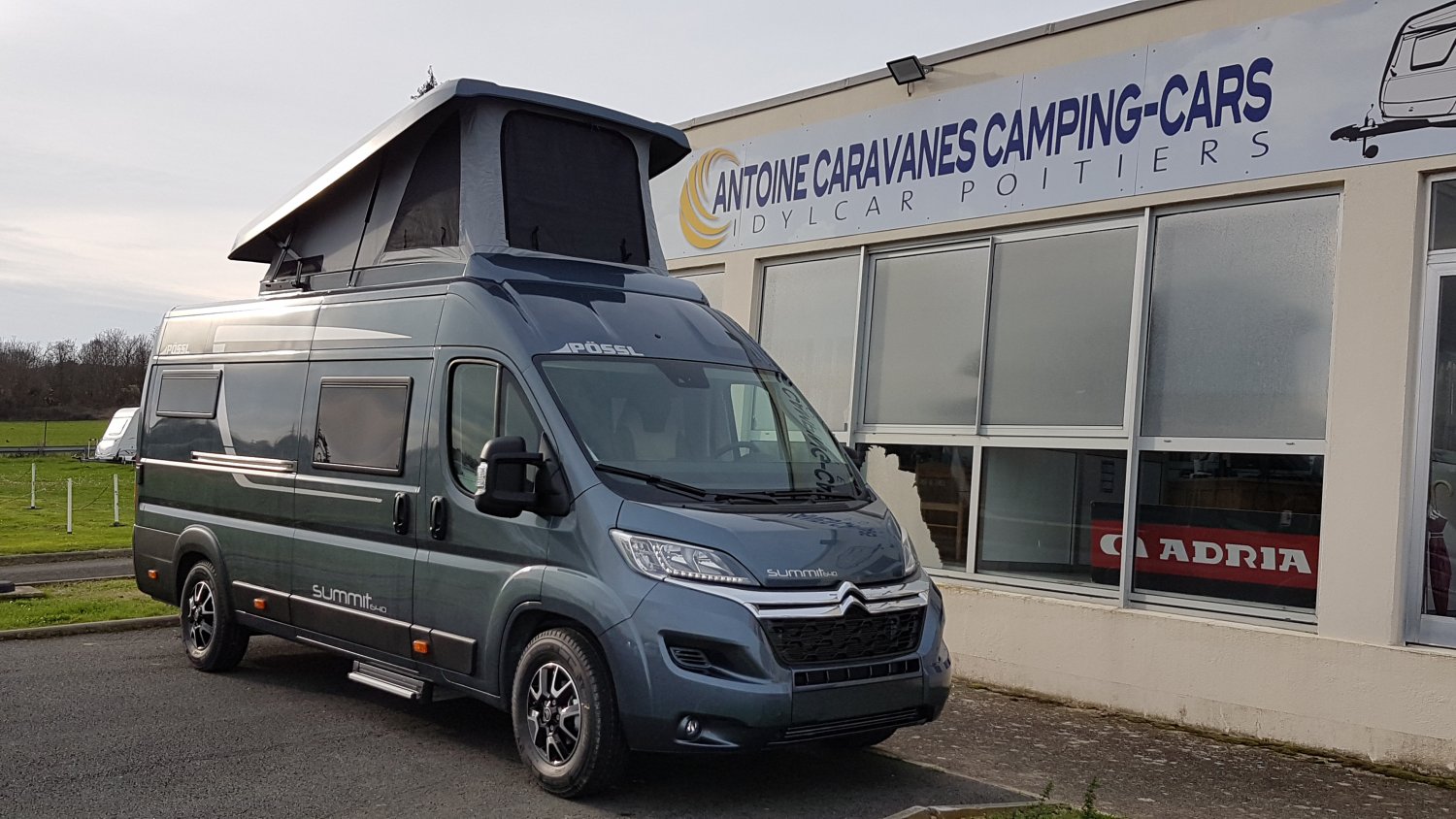 Champion Caravanes et Camping Car - Possl SUMMIT 640 à 76 938€