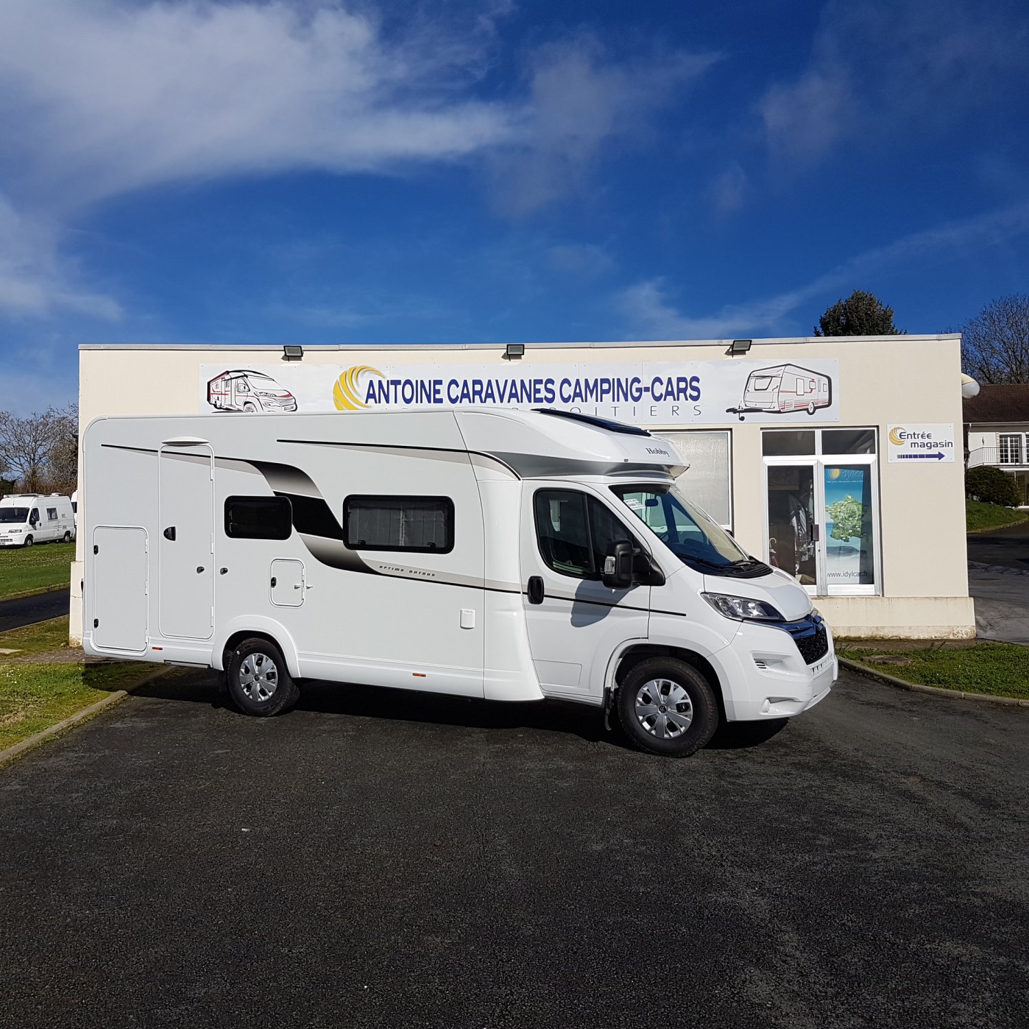 Champion Caravanes et Camping Car - Hobby OPTIMA Ontour T65 HKM à 80 760€