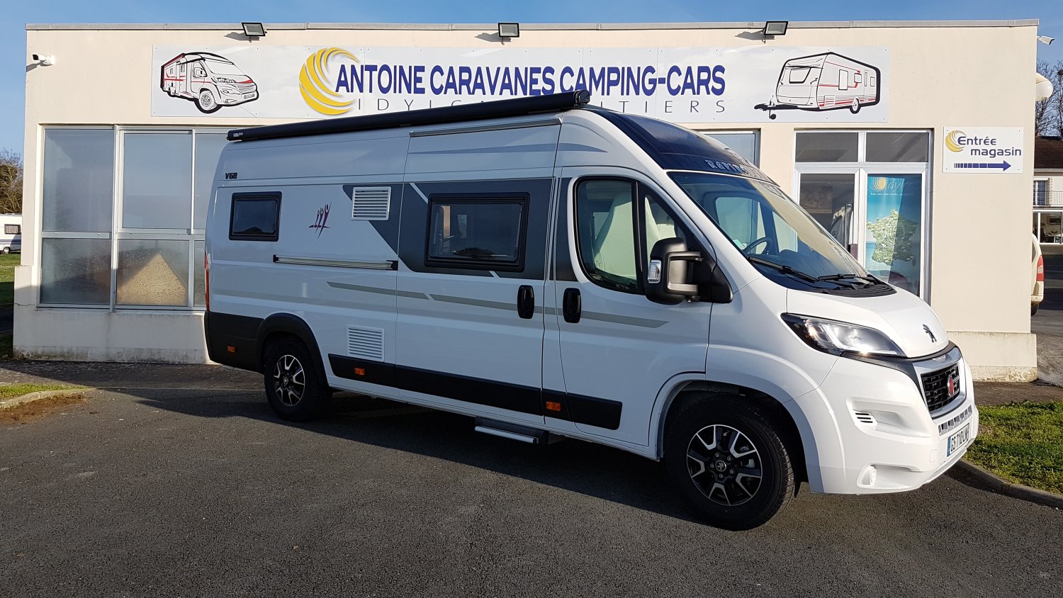 Champion Caravanes et Camping Car - Rapido V68 à 69 990 €
