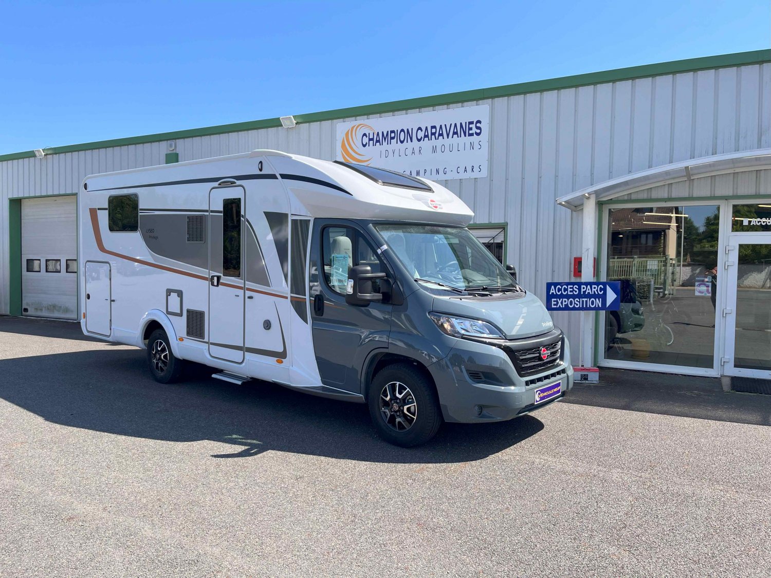 Champion Caravanes et Camping Car - Burstner LYSEO TD 736 PRIVILEGE à 74 300 €