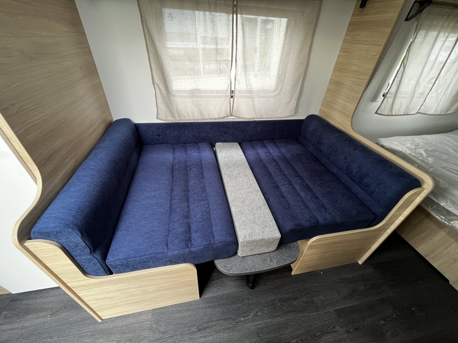 Champion Caravanes et Camping Car EASY 460 CP Sterckeman