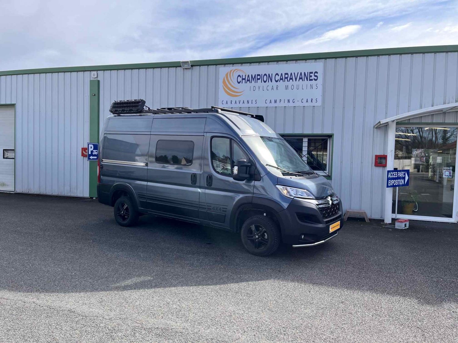 Champion Caravanes et Camping Car - Burstner BURSTNER CAMPEO C 540 4*4 à 72 100 €€