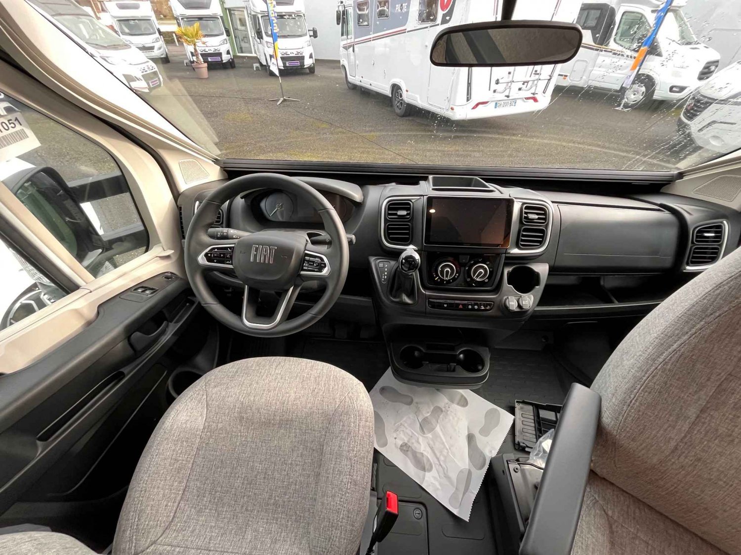 Champion Caravanes et Camping Car CHALLENGER 318 ANNIVERSAIRE Challenger