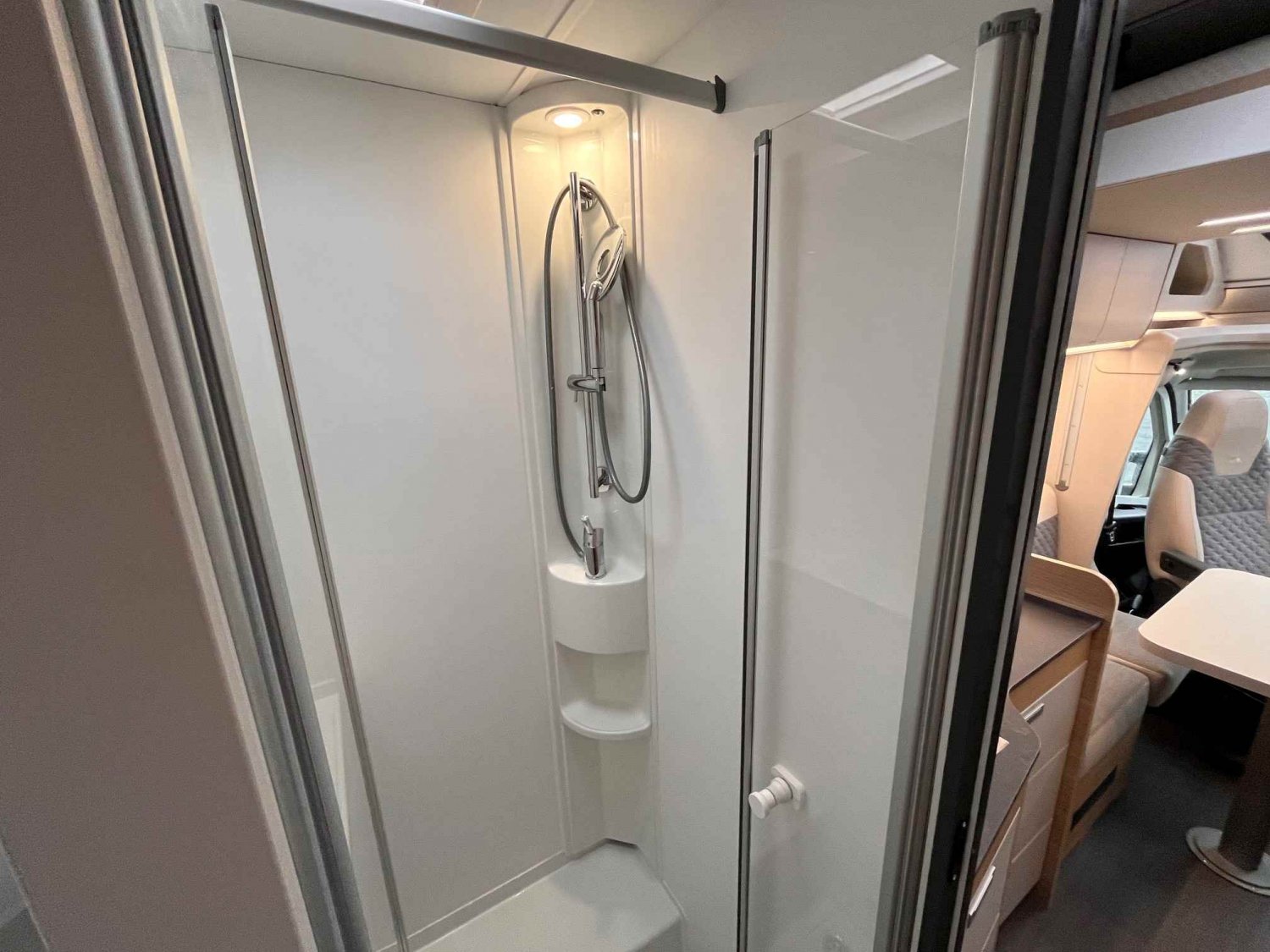 Champion Caravanes et Camping Car Matrix Axess 650 DL Adria