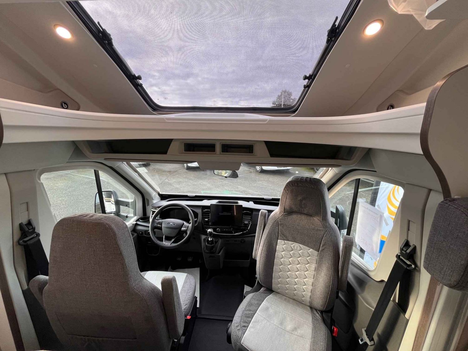 Champion Caravanes et Camping Car BENIMAR TESSORO 483 Benimar