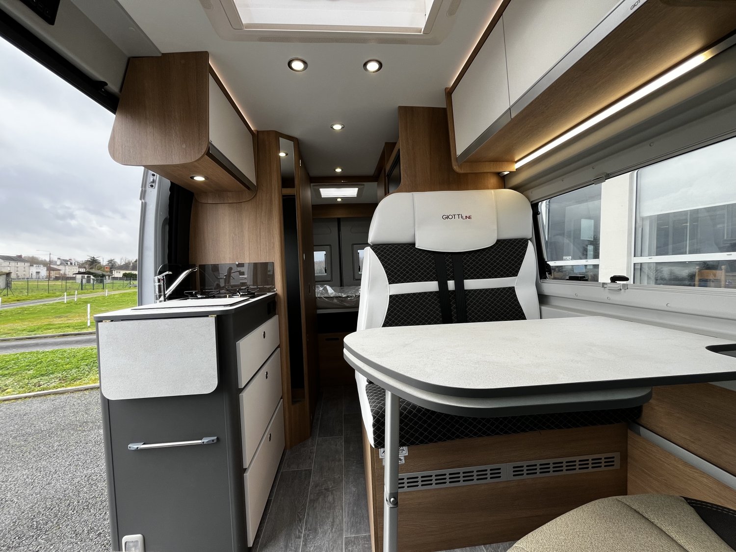 Champion Caravanes et Camping Car 60 T Giottiline