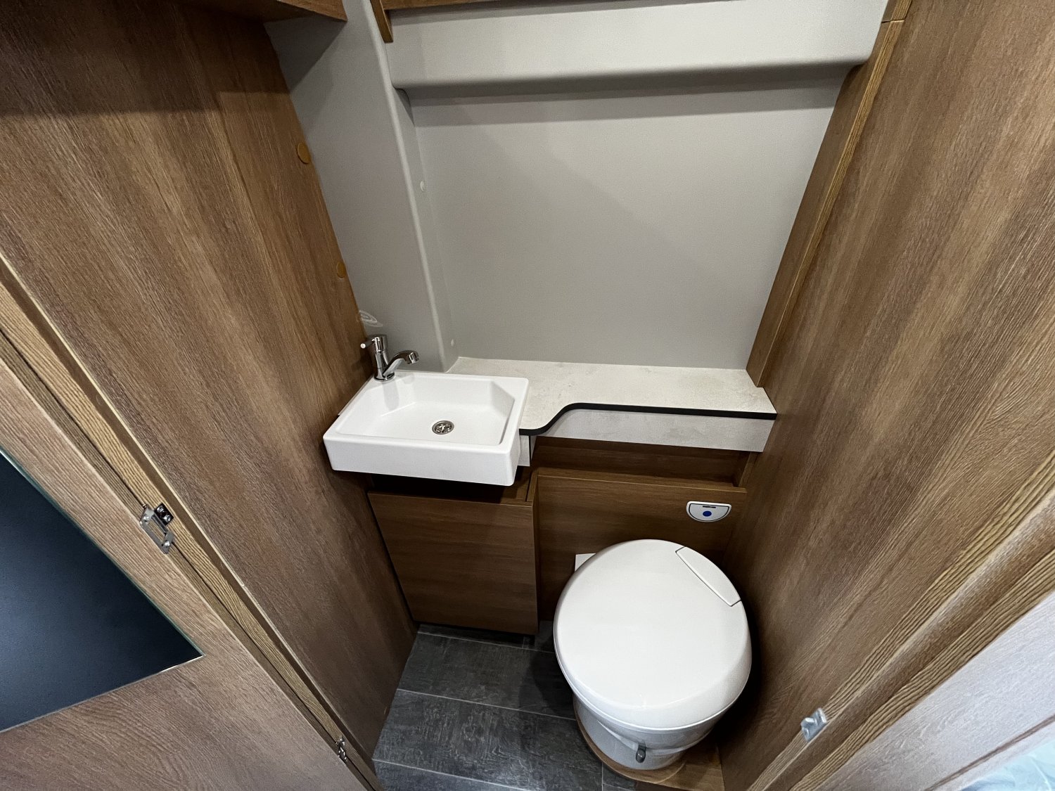 Champion Caravanes et Camping Car 60 T Giottiline