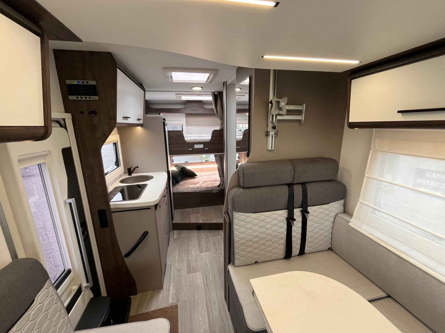 Champion Caravanes et Camping Car TESSORO 425 Benimar