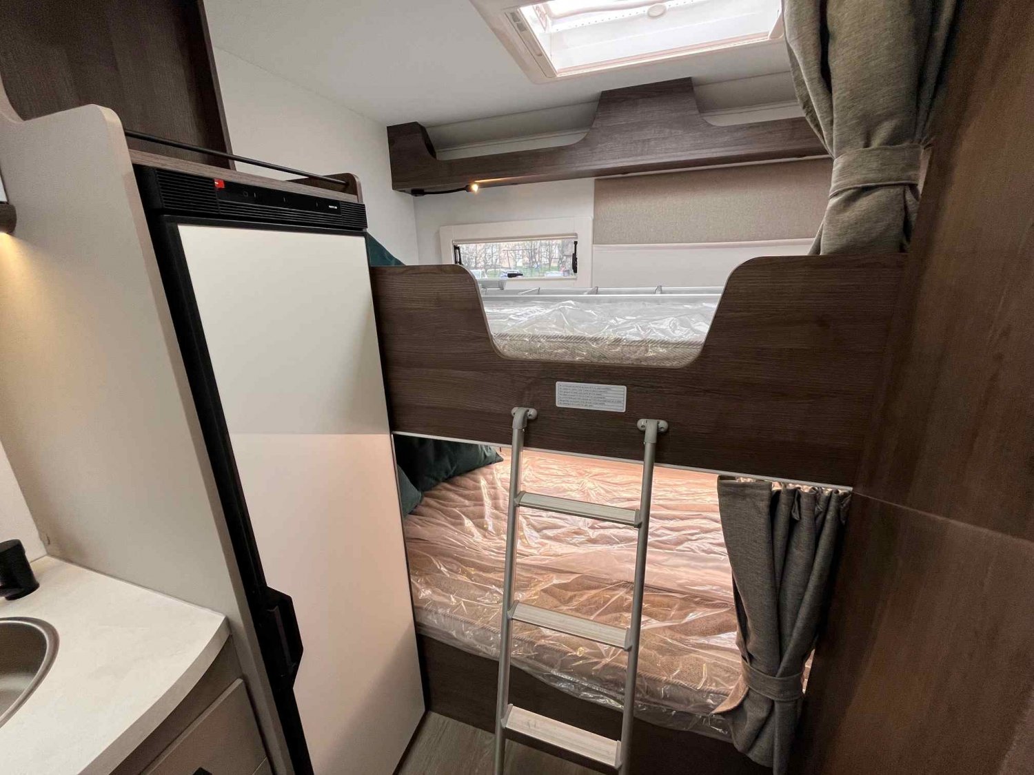 Champion Caravanes et Camping Car TESSORO 425 Benimar