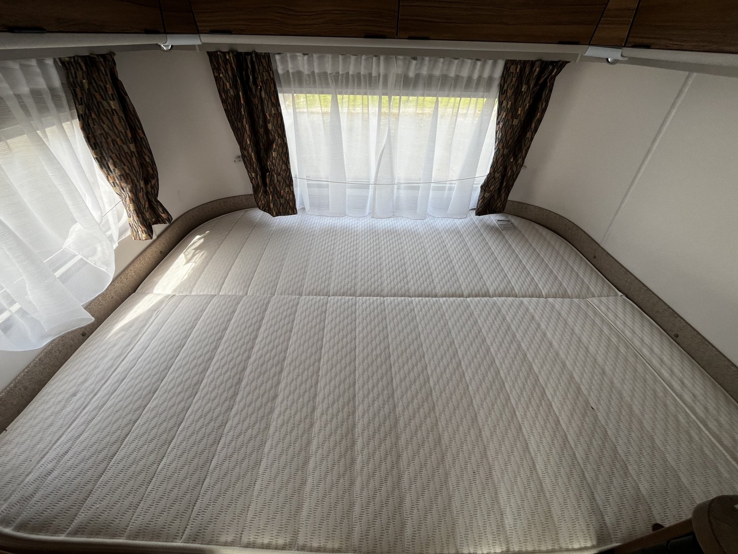 Champion Caravanes et Camping Car TOURING 310 FAMILIA LEGEND EDITION Eriba