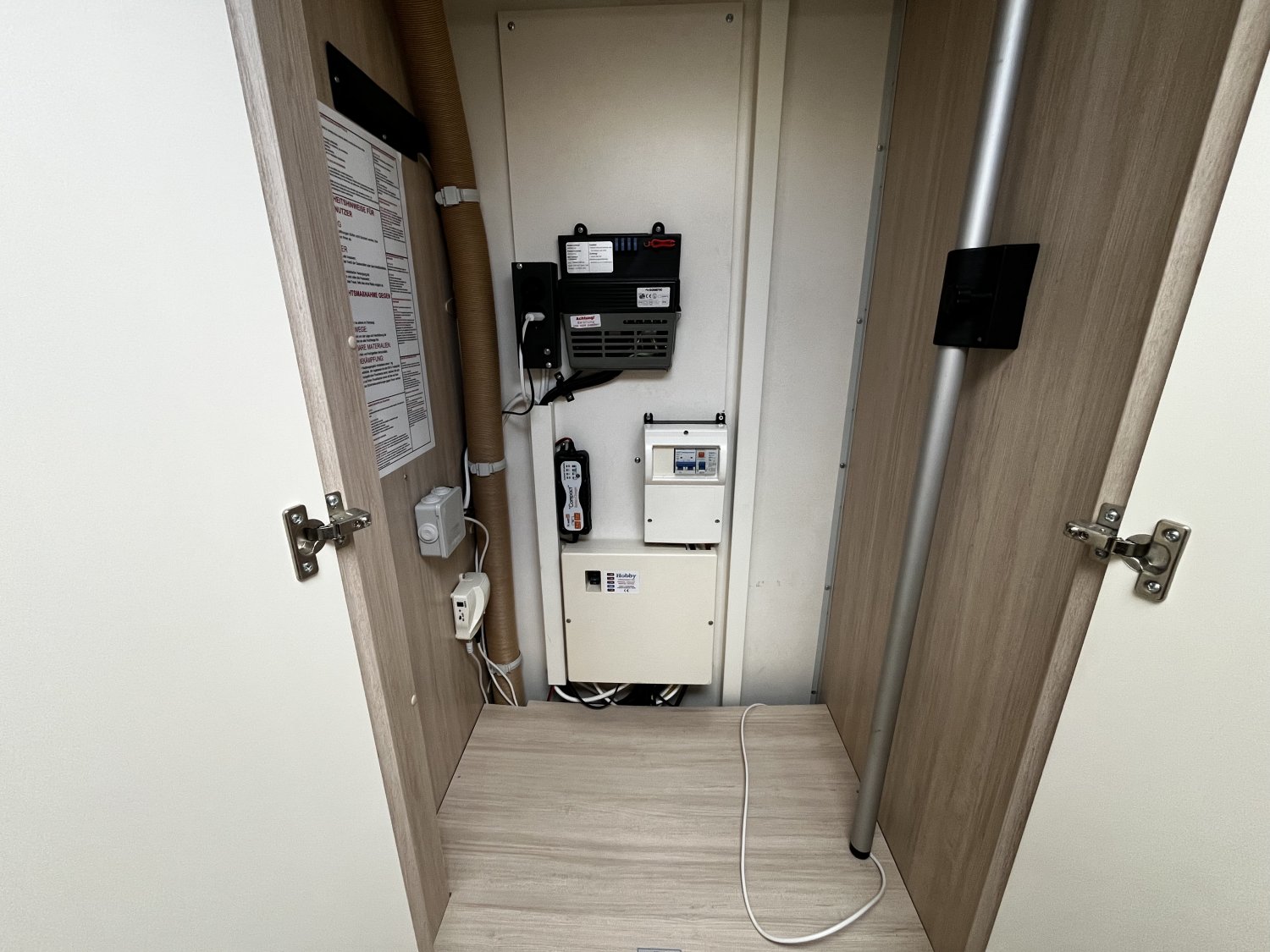 Champion Caravanes et Camping Car De Luxe Edition 460 UFe Hobby