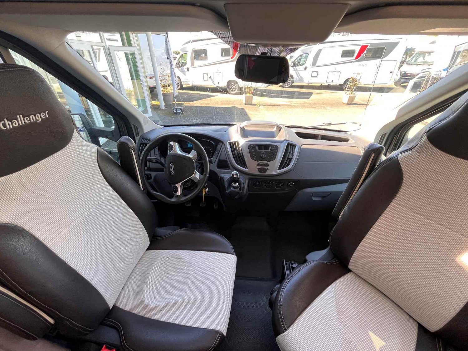 Champion Caravanes et Camping Car GENESIS 290 Challenger