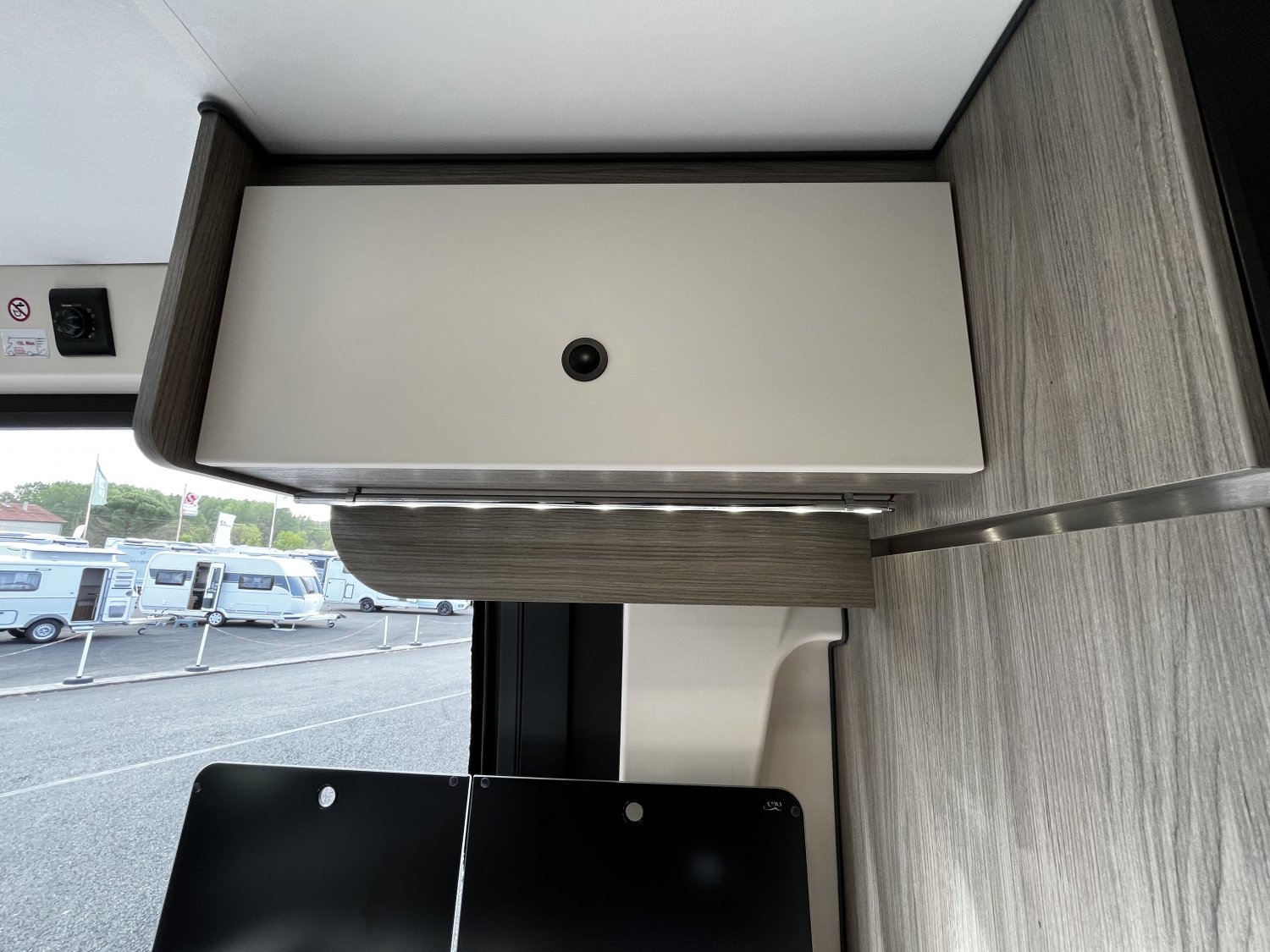 Champion Caravanes et Camping Car R602A Randger