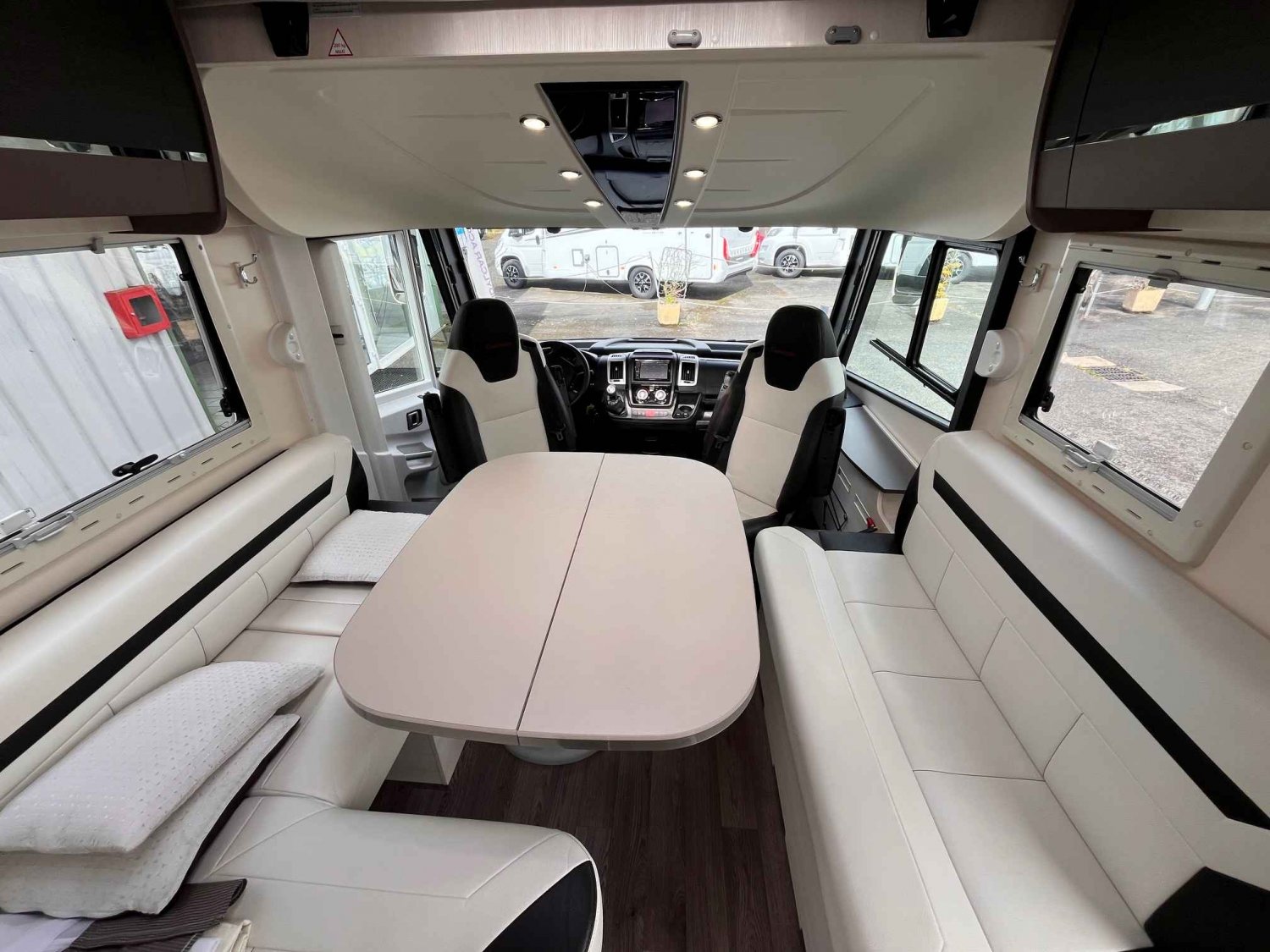 Champion Caravanes et Camping Car CHAUSSON 6010 EXALTIS Chausson