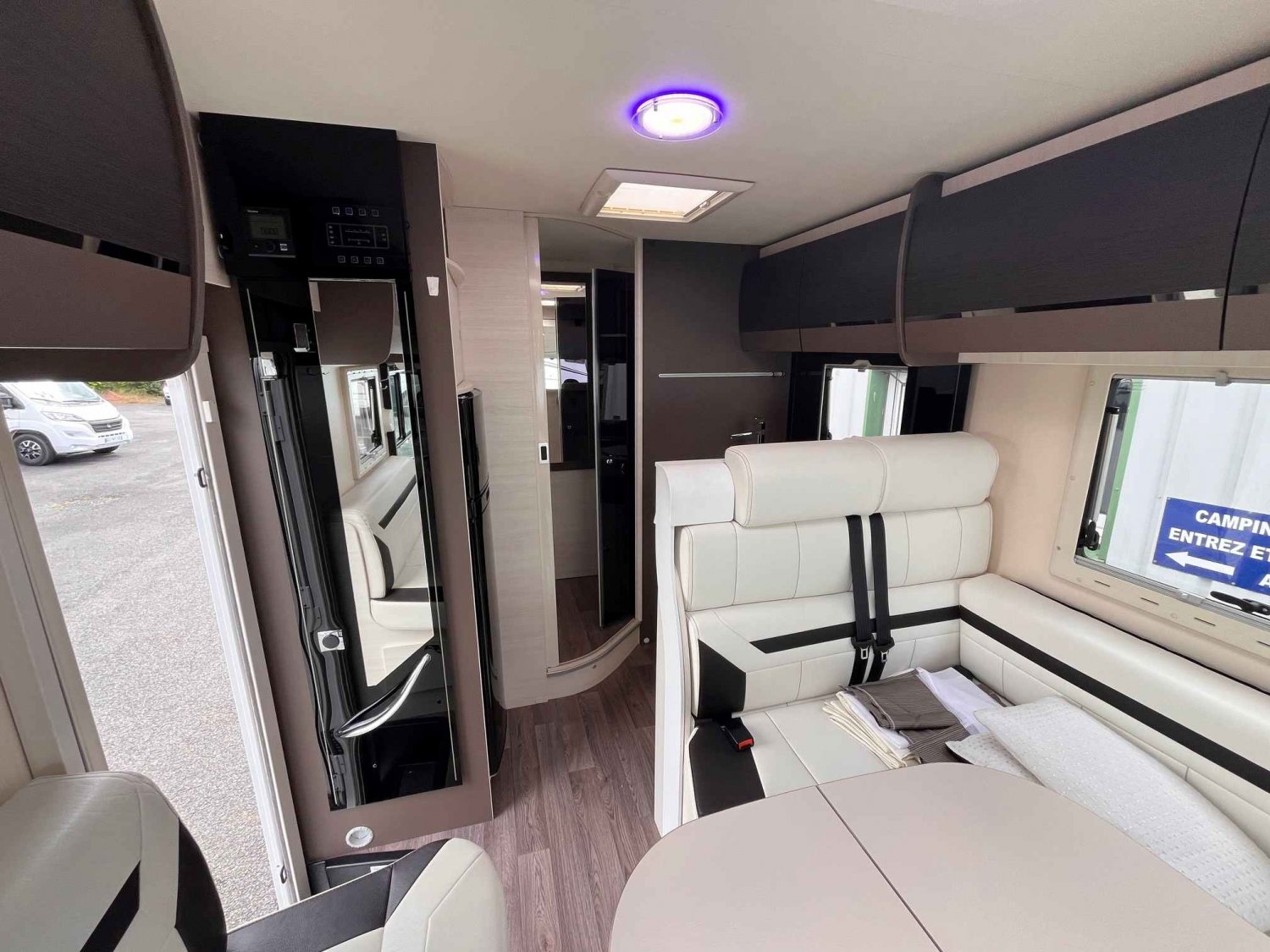 Champion Caravanes et Camping Car CHAUSSON 6010 EXALTIS Chausson
