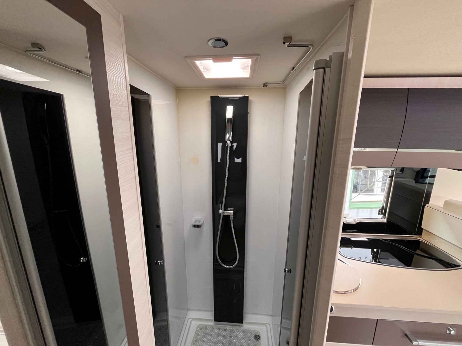 Champion Caravanes et Camping Car CHAUSSON 6010 EXALTIS Chausson