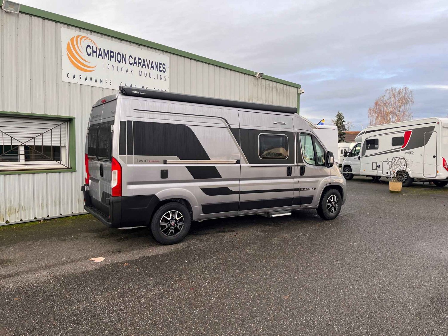 Champion Caravanes et Camping Car TWIN SUPREME 600 SPB Adria