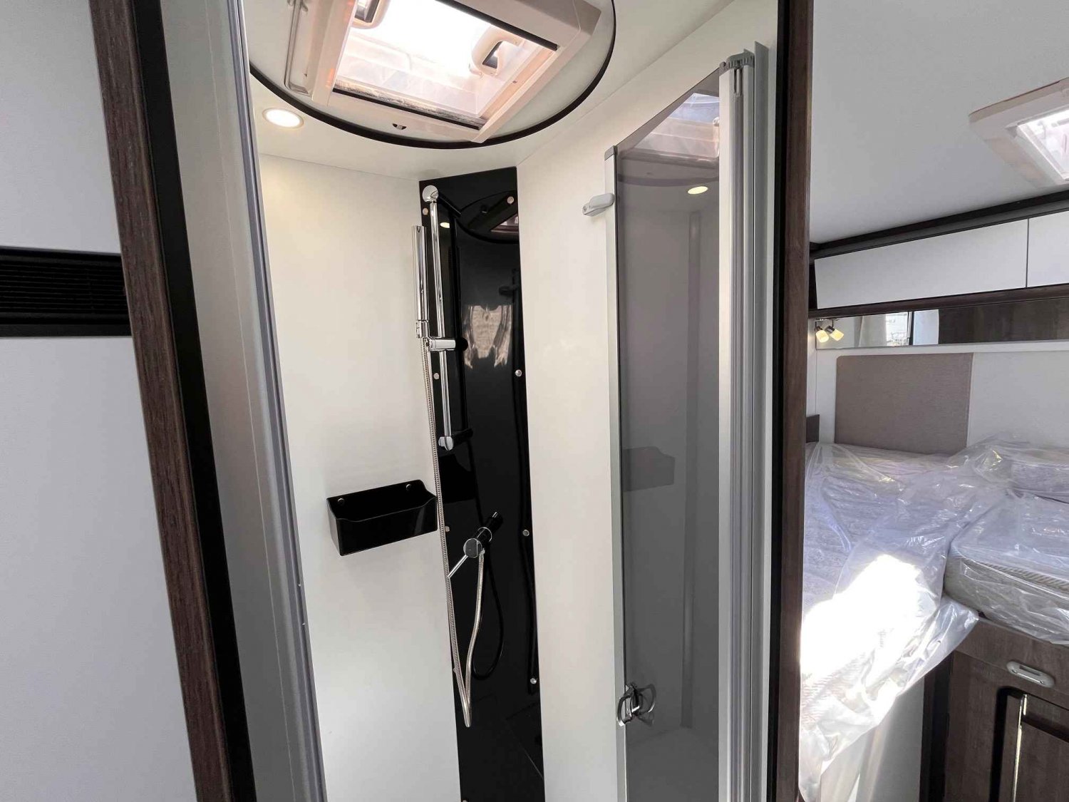 Champion Caravanes et Camping Car TESSORO 463 UP Benimar