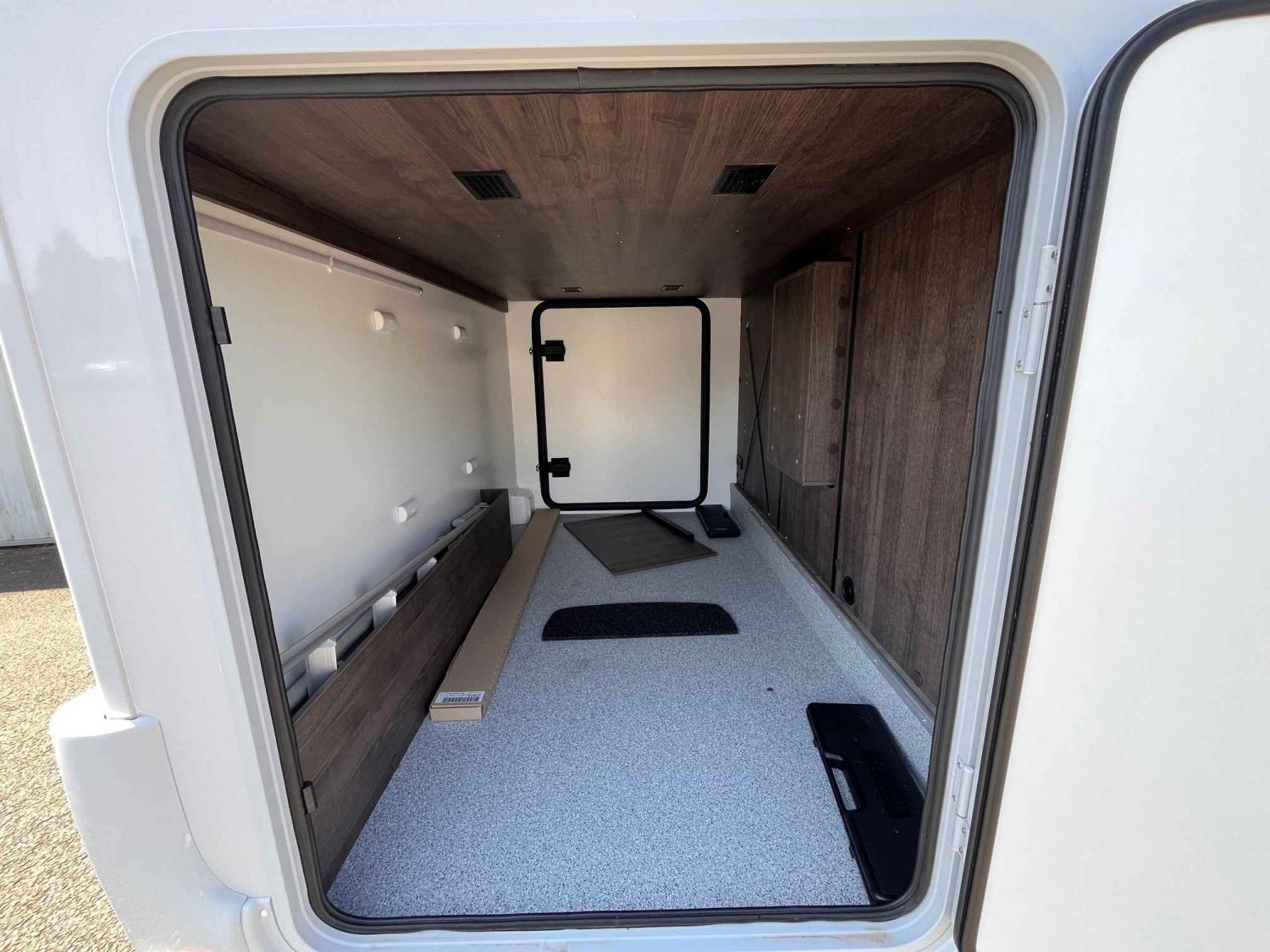 Champion Caravanes et Camping Car TESSORO 463 UP Benimar