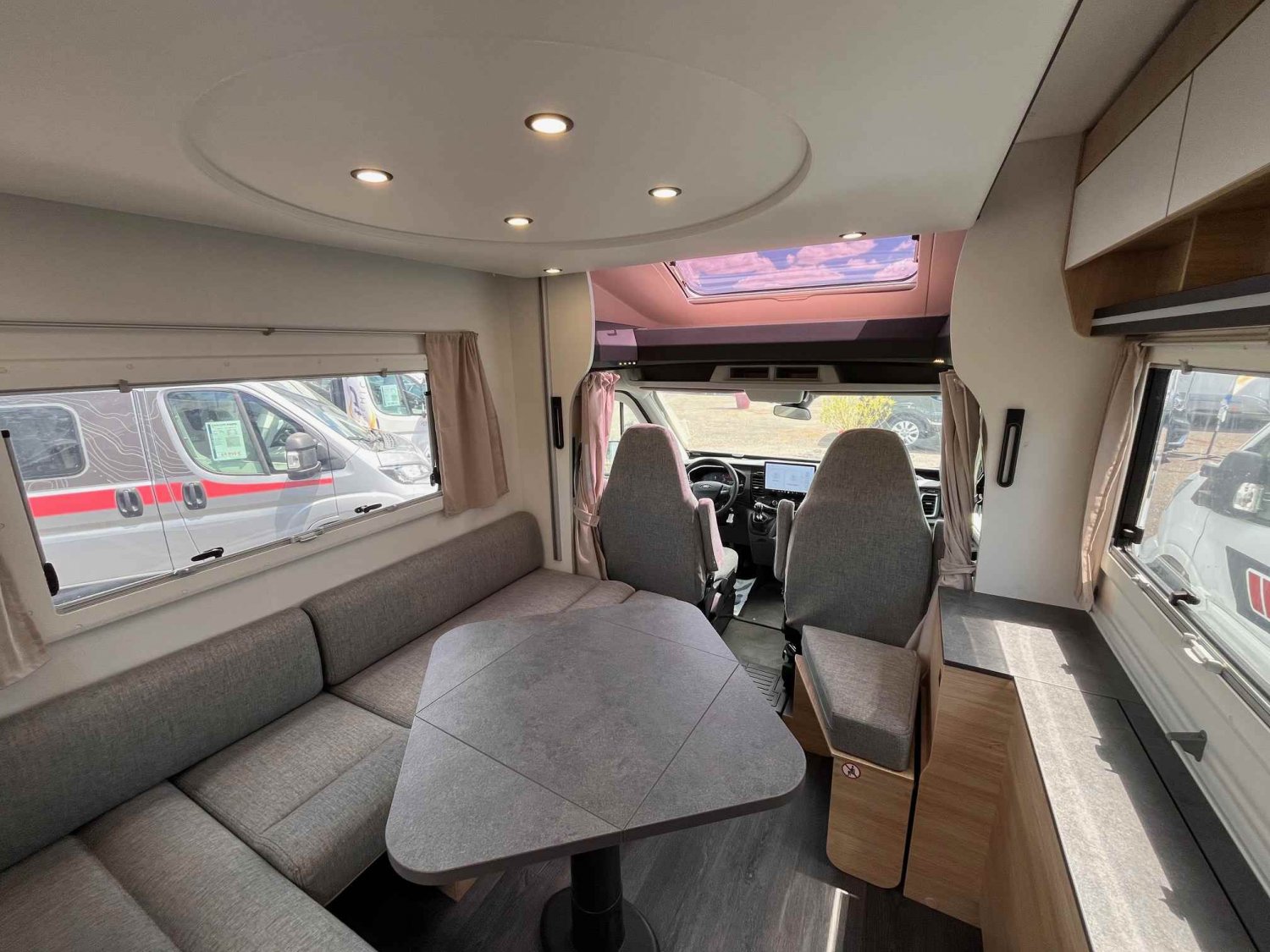 Champion Caravanes et Camping Car 240 BREAK EDITION Challenger