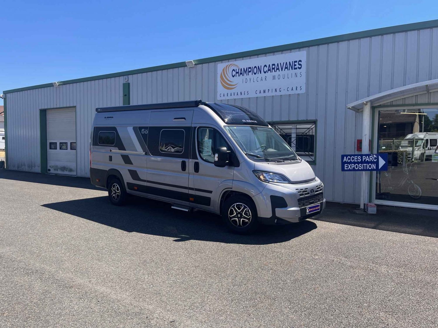 Champion Caravanes et Camping Car - Adria TWIN 640 SGX 60 Years à 77 390 &euro;