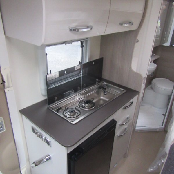Champion Caravanes et Camping Car Nexxo Van T 569 Burstner