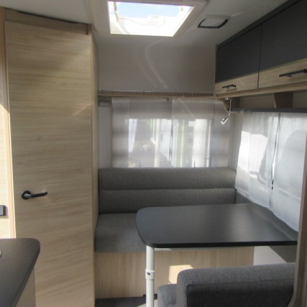 Champion Caravanes et Camping Car ALBA STYLE 460 Caravelair