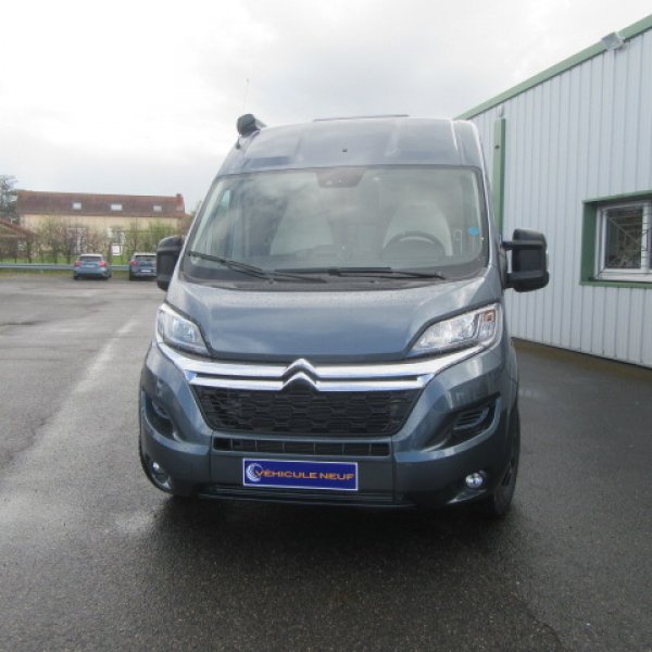 Champion Caravanes et Camping Car VAN 600 GX EDITION Pilote