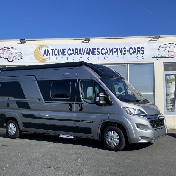 Champion Caravanes et Camping Car TWIN SUPREME 600 SPB Adria