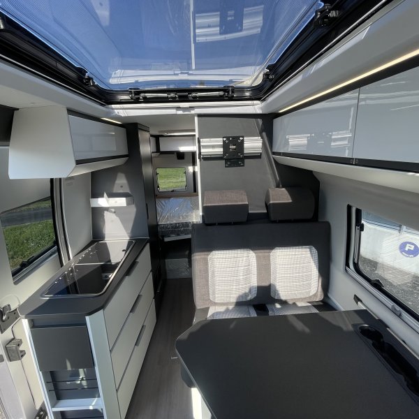 Champion Caravanes et Camping Car TWIN SUPREME 600 SPB Adria