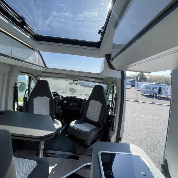 Champion Caravanes et Camping Car TWIN SUPREME 600 SPB Adria