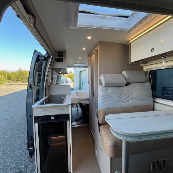 Champion Caravanes et Camping Car DELFIN C 621 Burstner