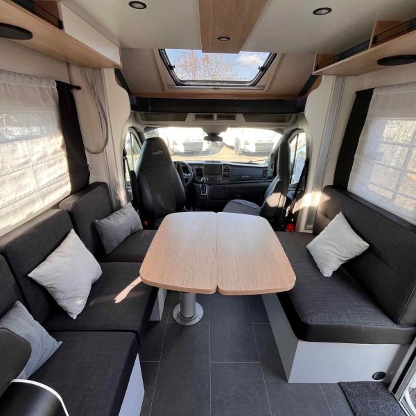 Champion Caravanes et Camping Car A 656 D ATLAS EDITION Pilote