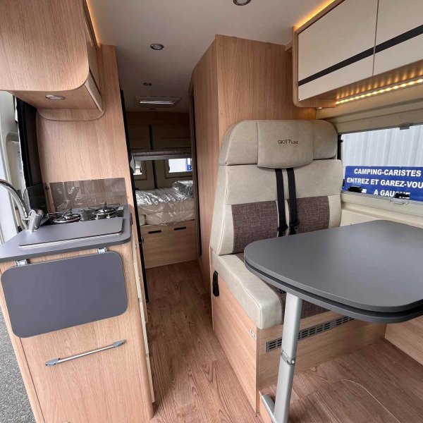 Champion Caravanes et Camping Car GIOTTI LINE Giottiline