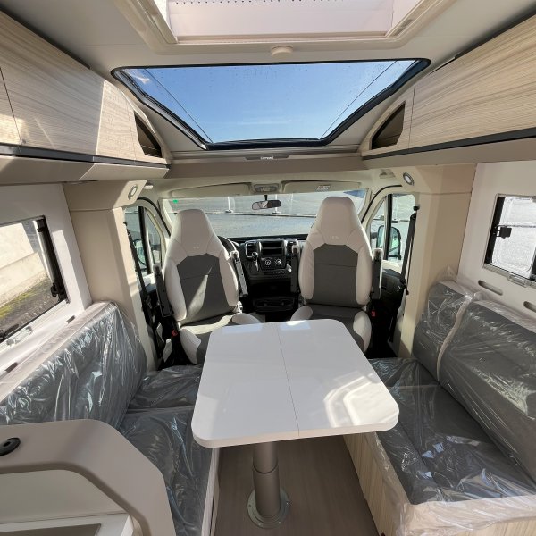 Champion Caravanes et Camping Car COMPTAC DL 60th Adria