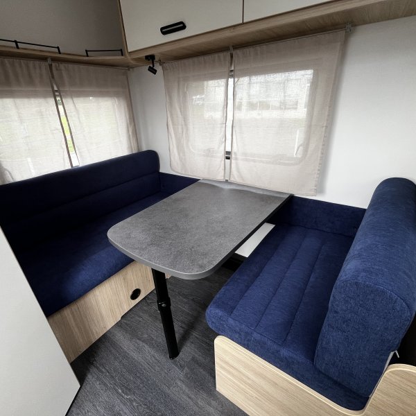 Champion Caravanes et Camping Car EASY 390 CP Sterckeman