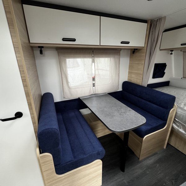 Champion Caravanes et Camping Car EASY 420 CP Sterckeman