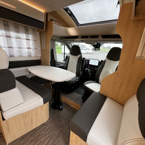 Champion Caravanes et Camping Car MANOA 66 LXT C.I.