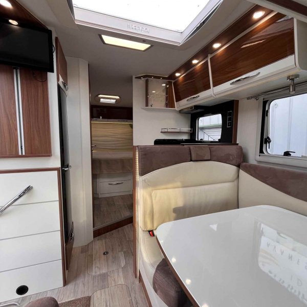 Champion Caravanes et Camping Car PILOTE G 701 C SENSATION Pilote