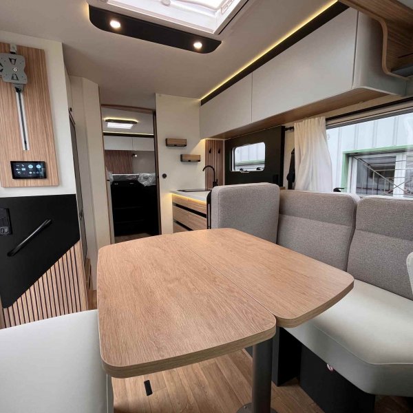 Champion Caravanes et Camping Car PILOTE G 740 FGJ EVIDENCE Pilote