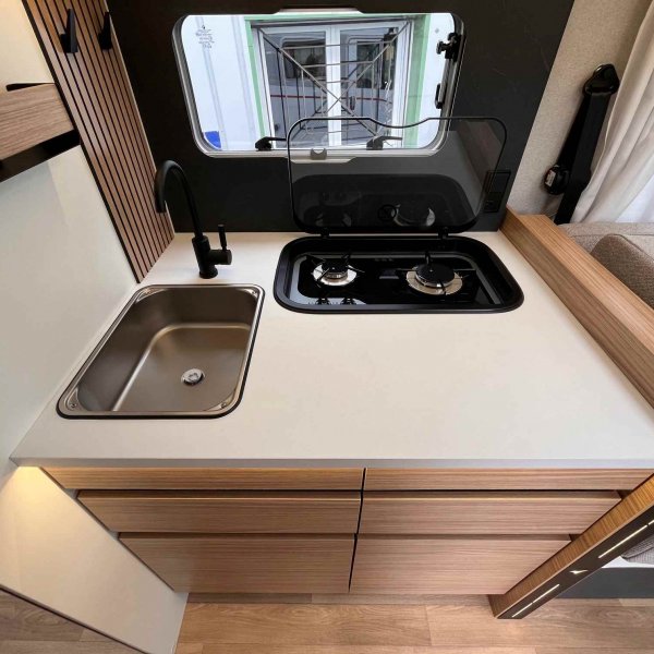 Champion Caravanes et Camping Car PILOTE G 740 FGJ EVIDENCE Pilote