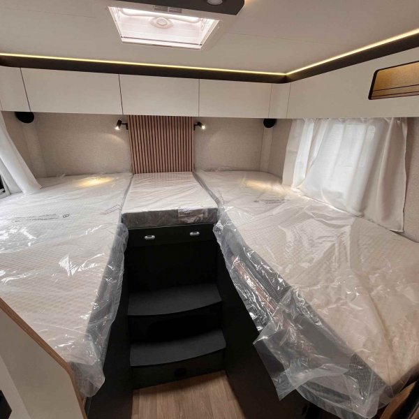 Champion Caravanes et Camping Car PILOTE G 740 FGJ EVIDENCE Pilote