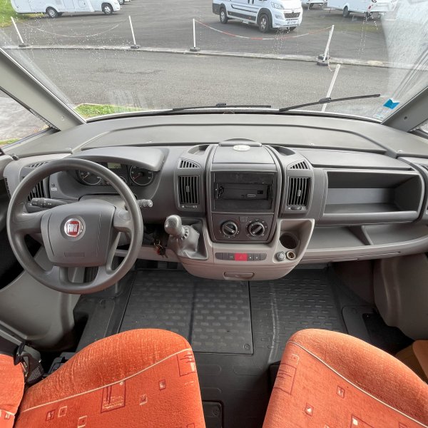 Champion Caravanes et Camping Car AVIANO I 725 Burstner