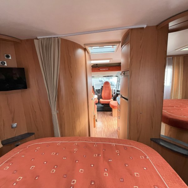 Champion Caravanes et Camping Car AVIANO I 725 Burstner