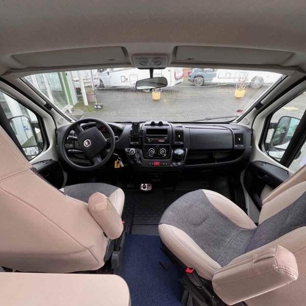 Champion Caravanes et Camping Car FONT VENDOME DUO VAN Font Vendôme