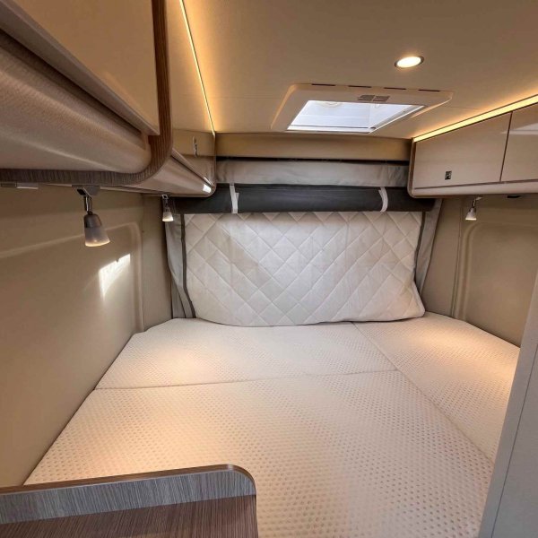 Champion Caravanes et Camping Car BURSTNER CAMPEO C 540 4*4 Burstner