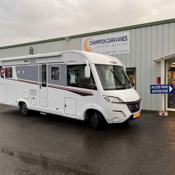 Champion Caravanes et Camping Car PILOTE G 740 FC EVIDENCE Pilote