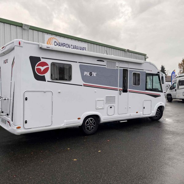 Champion Caravanes et Camping Car PILOTE G 740 FC EVIDENCE Pilote