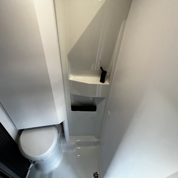 Champion Caravanes et Camping Car TWIN 640 SGX 60th Adria